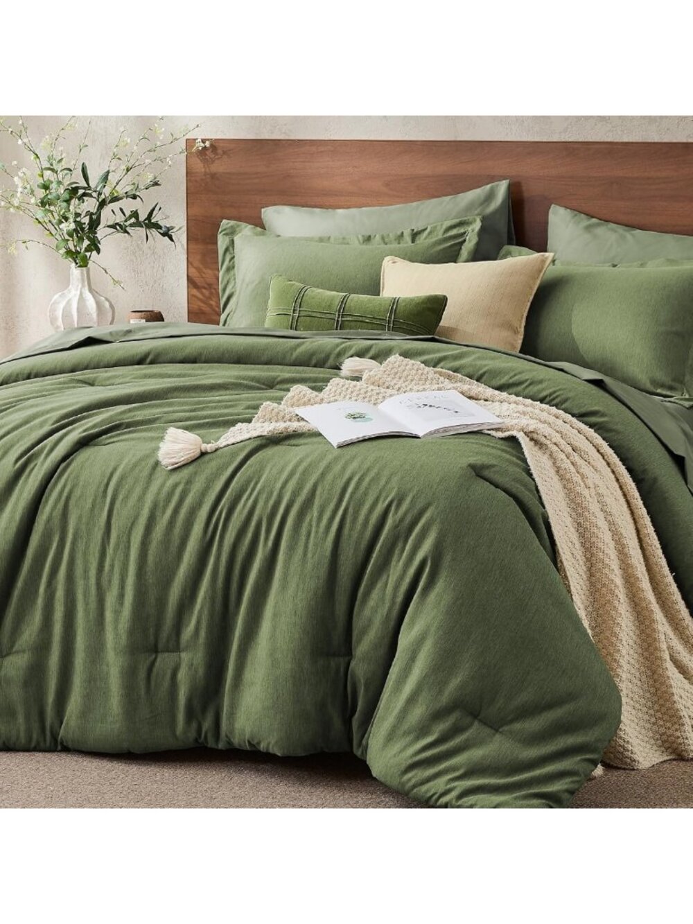 Luxurious Dark Green 7-Piece King Comforter Set, Down Alternative, Sheets
